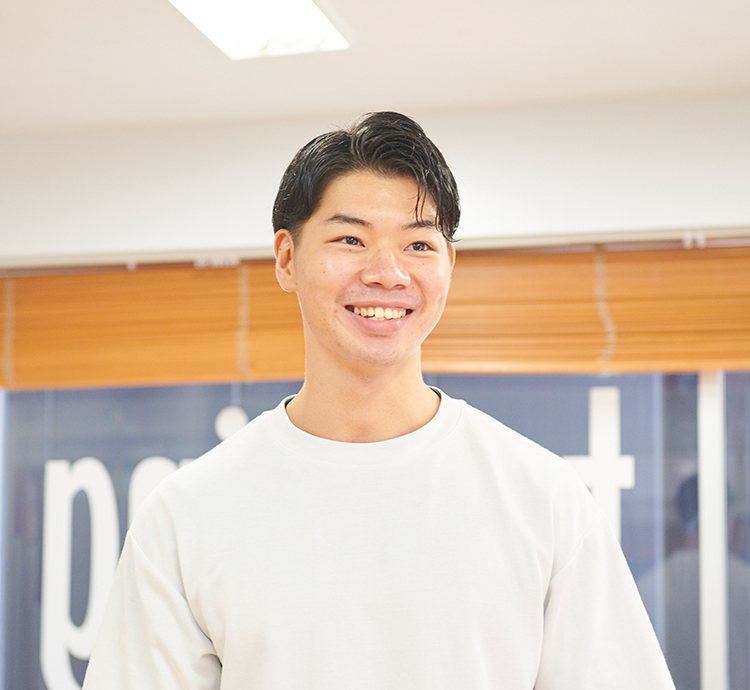 トレーナー 佐々木 海斗